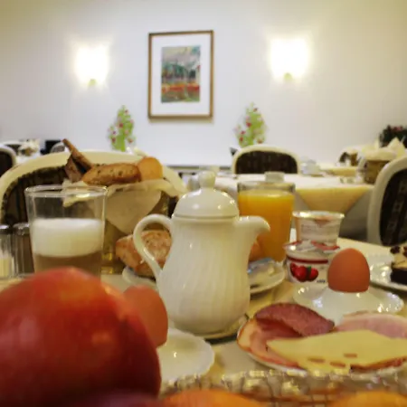 Niederrad Apartahotel 3*