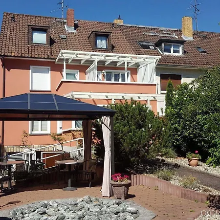 Niederrad 3*