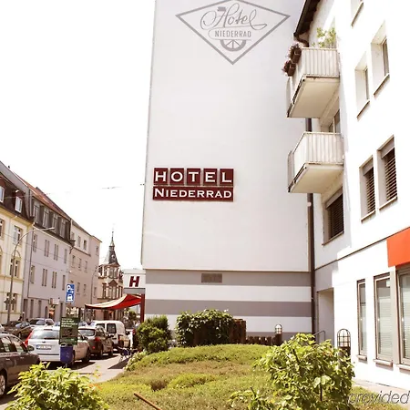 Hotel Niederrad 3*