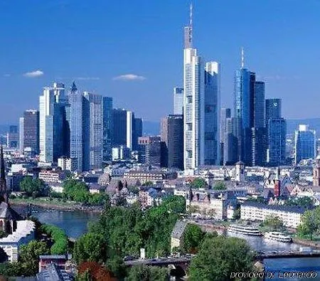 Niederrad 3*