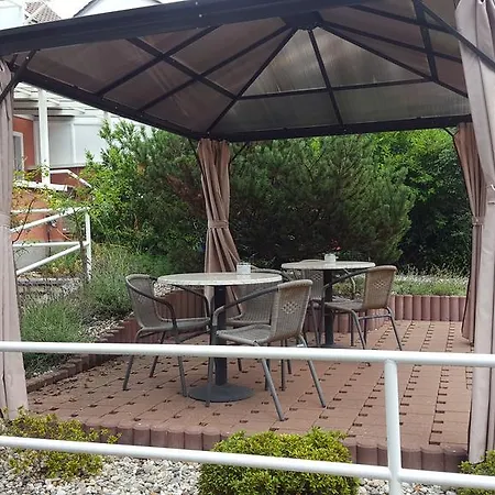 Hotel Niederrad 3*
