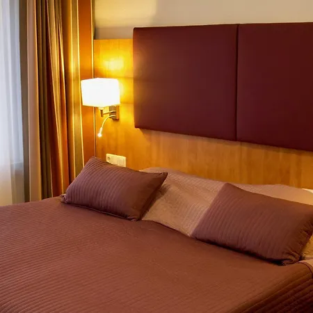 Niederrad Apartahotel 3*